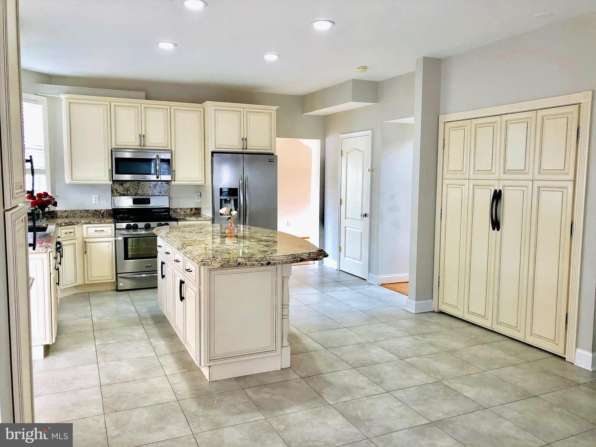 7520 Kelseys Lane Rosedale, MD 21237 - Photo 12 of 30 Kitchen