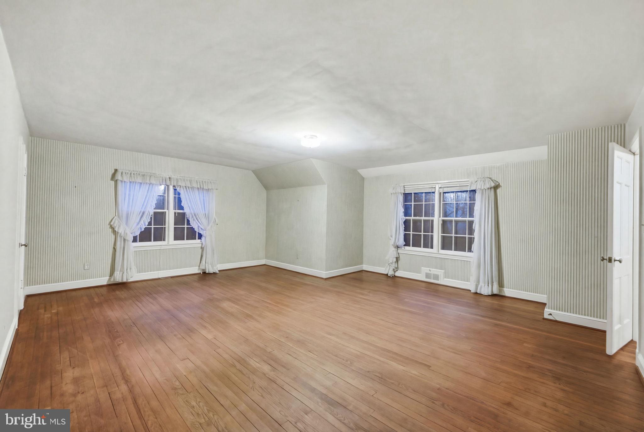 5216 Farrington Road Bethesda, MD 20816 - Photo 22 of 40