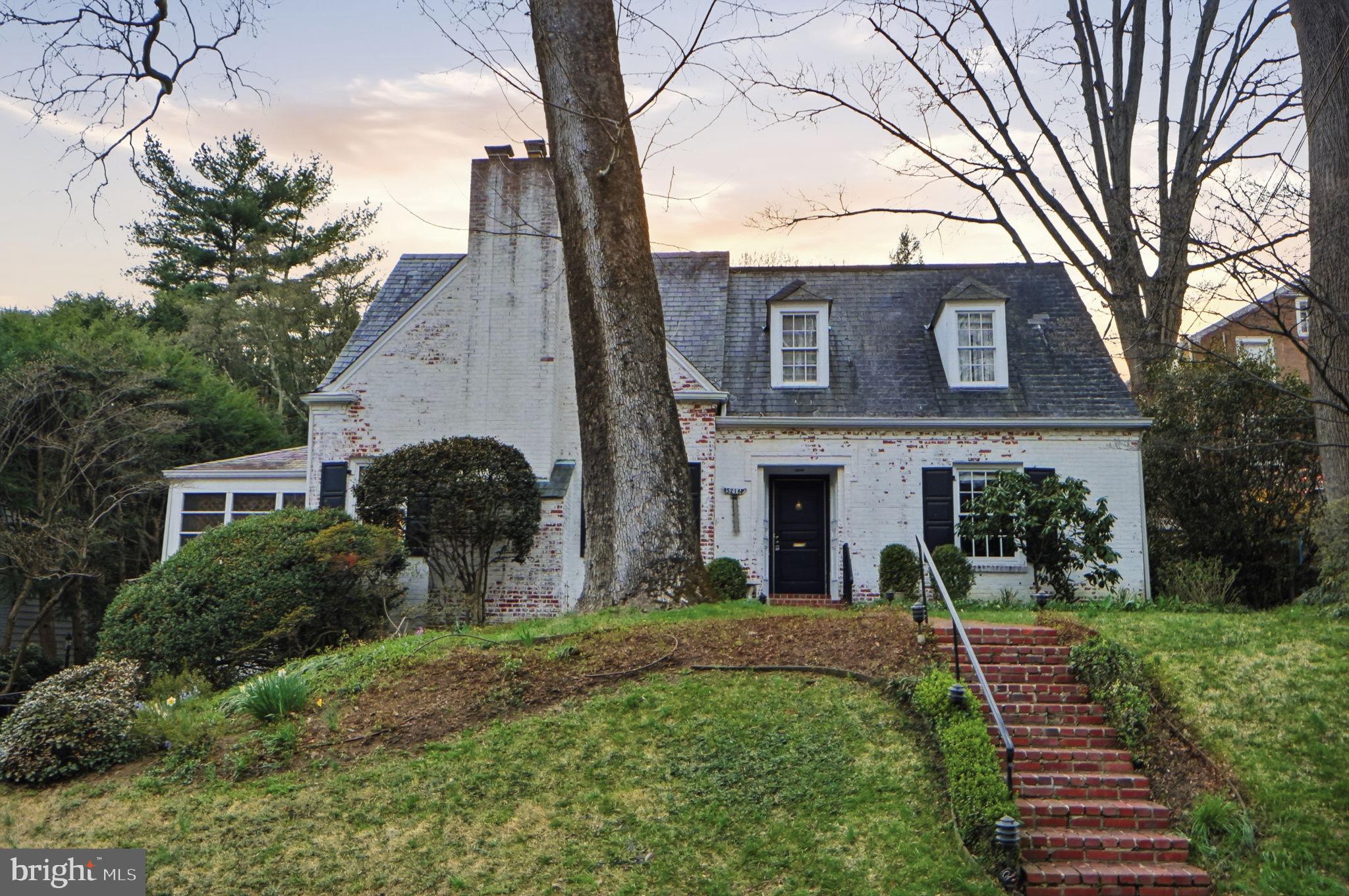 5216 Farrington Road Bethesda, MD 20816 - Photo 3 of 40