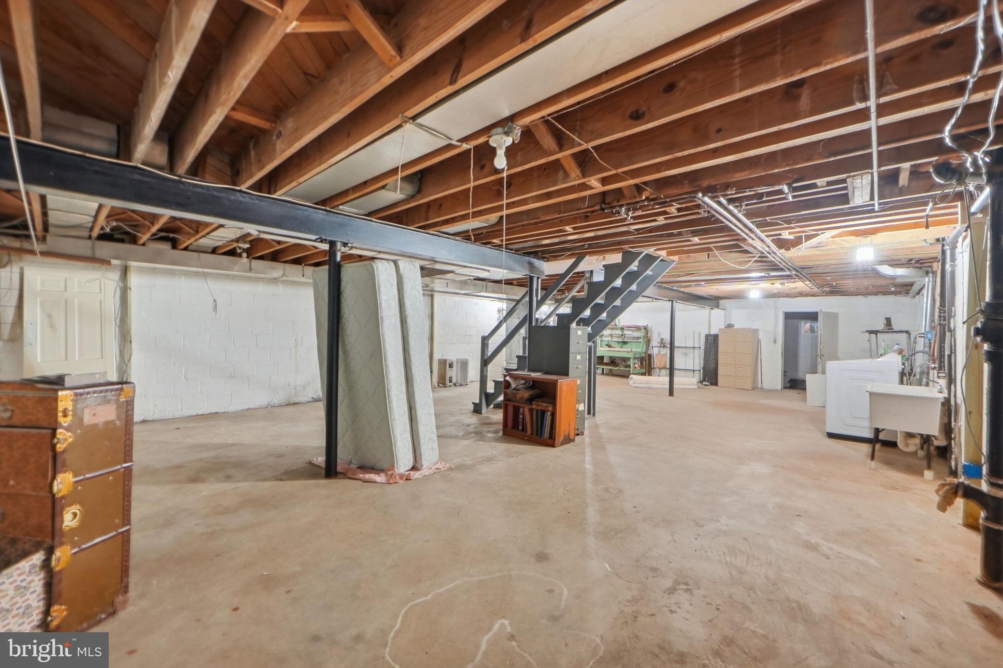 5216 Farrington Road Bethesda, MD 20816 - Photo 33 of 40