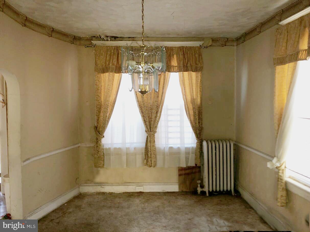 2800 Ridgewood Avenue Baltimore, MD 21215 - Photo 7 of 14 Interior