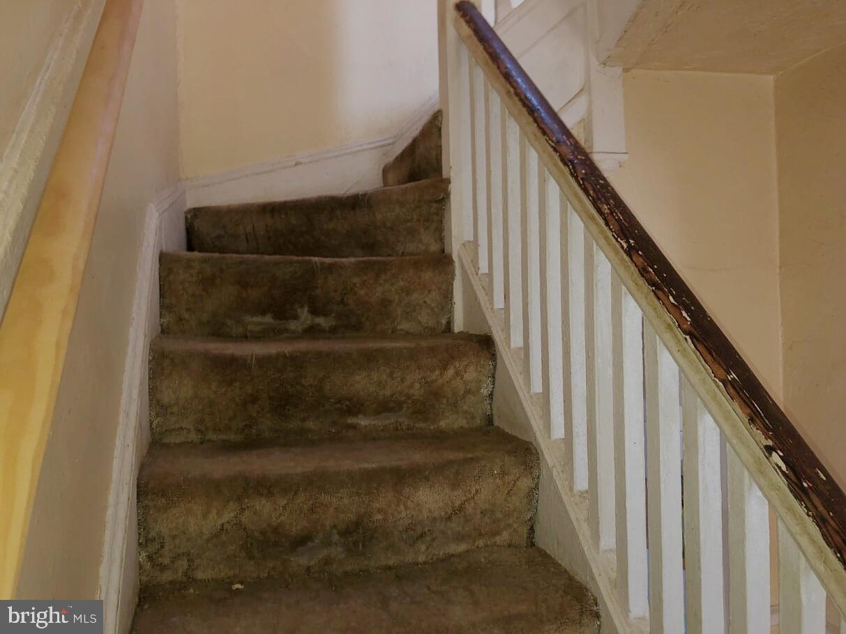 2800 Ridgewood Avenue Baltimore, MD 21215 - Photo 8 of 14 Interior