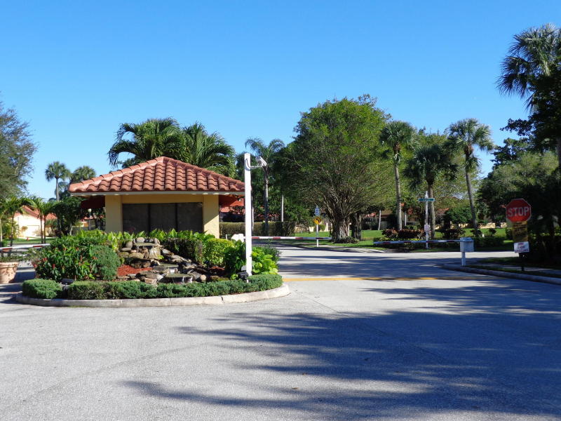 8165 Copenhagen Way Boca Raton, FL 33434 - Photo 34 of 48 Gate house