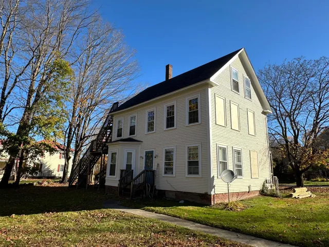 $1,650 | 21 Nelson Street, Unit D, Troy, NH 03465