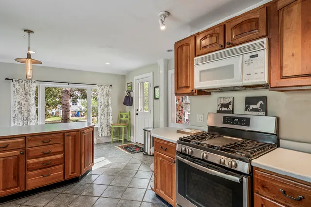 $845,000 | 31 Elizabeth Street, Portland, ME 04108