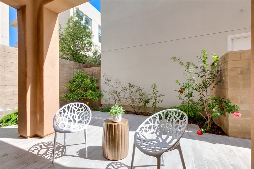 800 Beacon Irvine, CA 92618 - Photo 34 of 49 a view of a chairs and table in a patio
