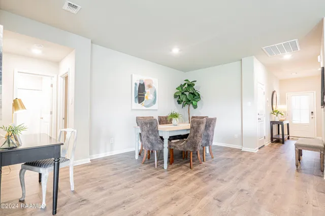 $4,500 | 407 Broussard Hl Drive, Broussard, LA 70518