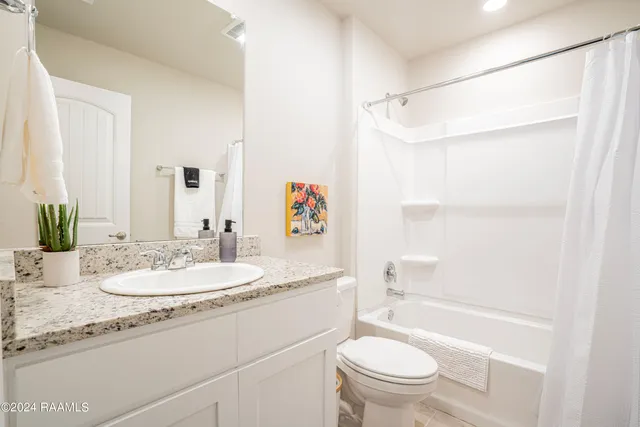 $4,500 | 407 Broussard Hl Drive, Broussard, LA 70518