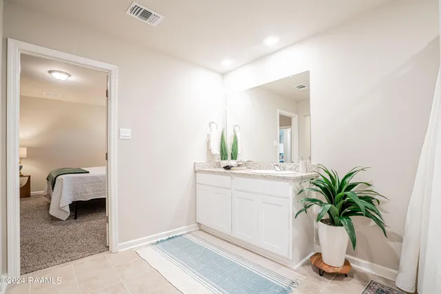 $4,500 | 407 Broussard Hl Drive, Broussard, LA 70518