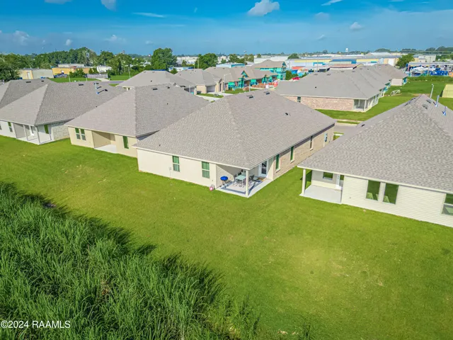 $4,500 | 407 Broussard Hl Drive, Broussard, LA 70518