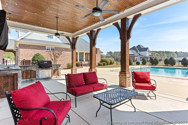 $899,000 | 4150 Willowgate Drive, Fayetteville, NC 28312