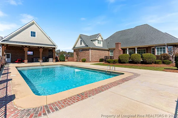 $899,000 | 4150 Willowgate Drive, Fayetteville, NC 28312