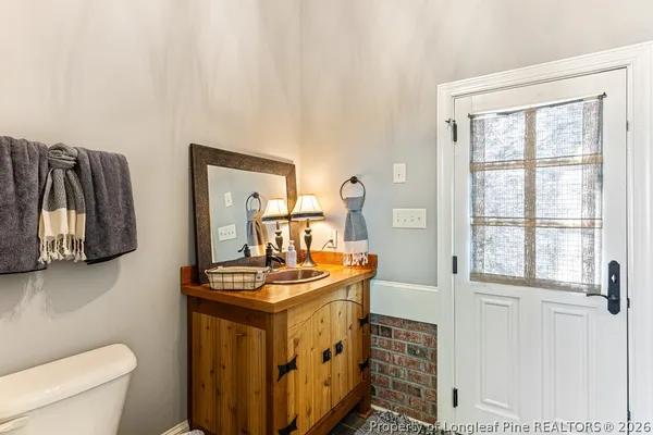 $899,000 | 4150 Willowgate Drive, Fayetteville, NC 28312