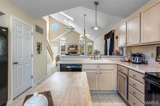 $430,000 | 3 Jeremy Court, Arnold, MO 63010