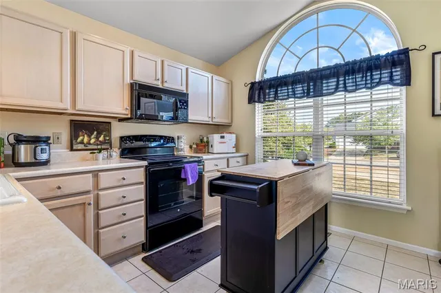 $430,000 | 3 Jeremy Court, Arnold, MO 63010