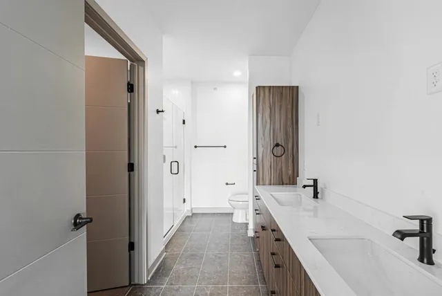 $3,495 | 640 Wisconsin Avenue North, Unit 638, Golden Valley, MN 55427