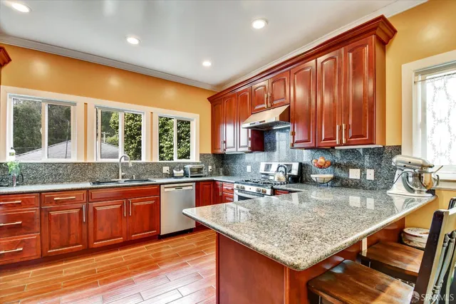 $1,795,000 | 100 Sloat Boulevard, San Francisco, CA 94132