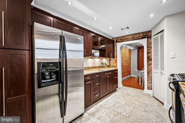 $220,000 | 524 Holtzmans Court, Baltimore, MD 21231