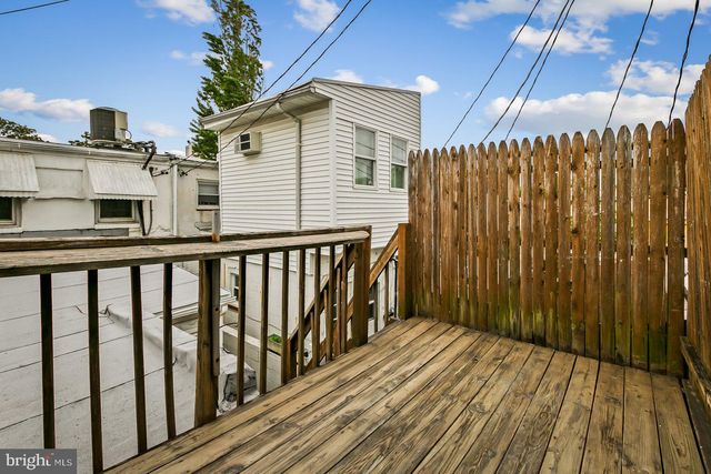 $220,000 | 524 Holtzmans Court, Baltimore, MD 21231