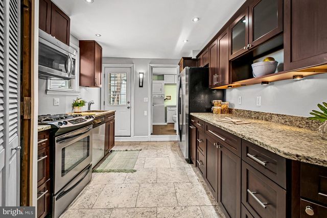 $220,000 | 524 Holtzmans Court, Baltimore, MD 21231