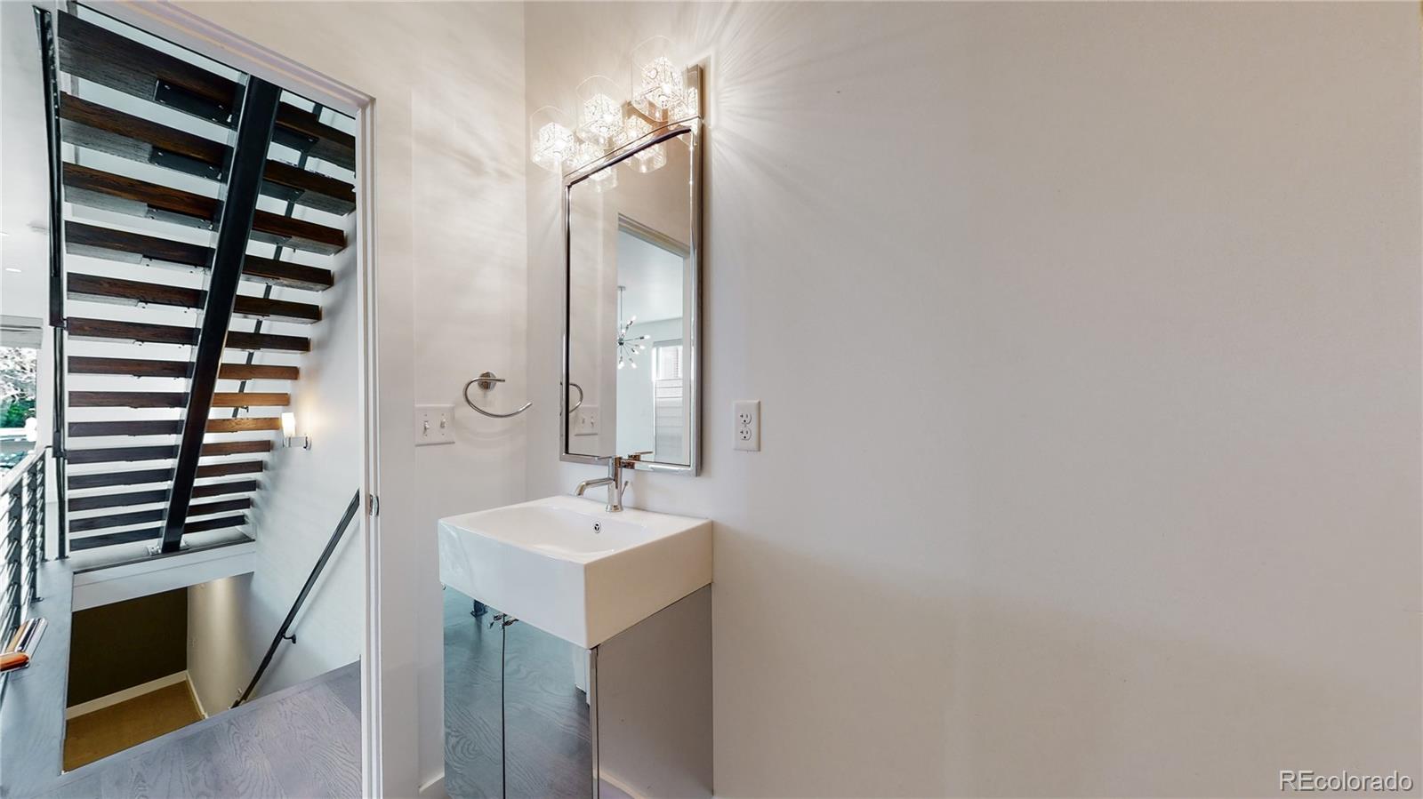 1572 Osceola Street Denver, CO 80204 - Photo 12 of 49