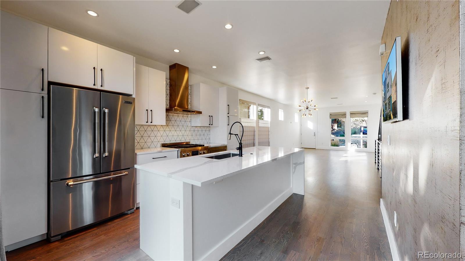 1572 Osceola Street Denver, CO 80204 - Photo 9 of 49