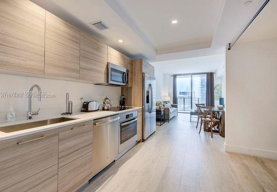 121 Northeast 34th Street, Unit 1603 Miami, FL 33137 - Photo 2 of 12