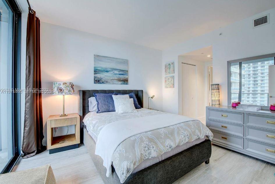 121 Northeast 34th Street, Unit 1603 Miami, FL 33137 - Photo 10 of 12