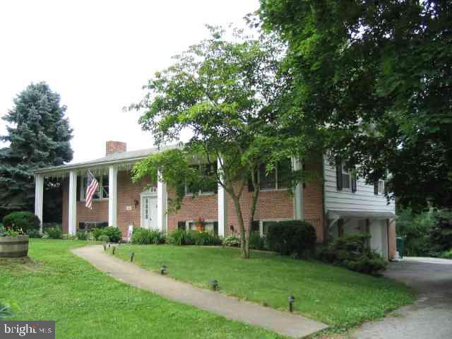 216 Forge Road Boiling Springs, PA 17007 - Photo 1 of 5 Gallery Image 1