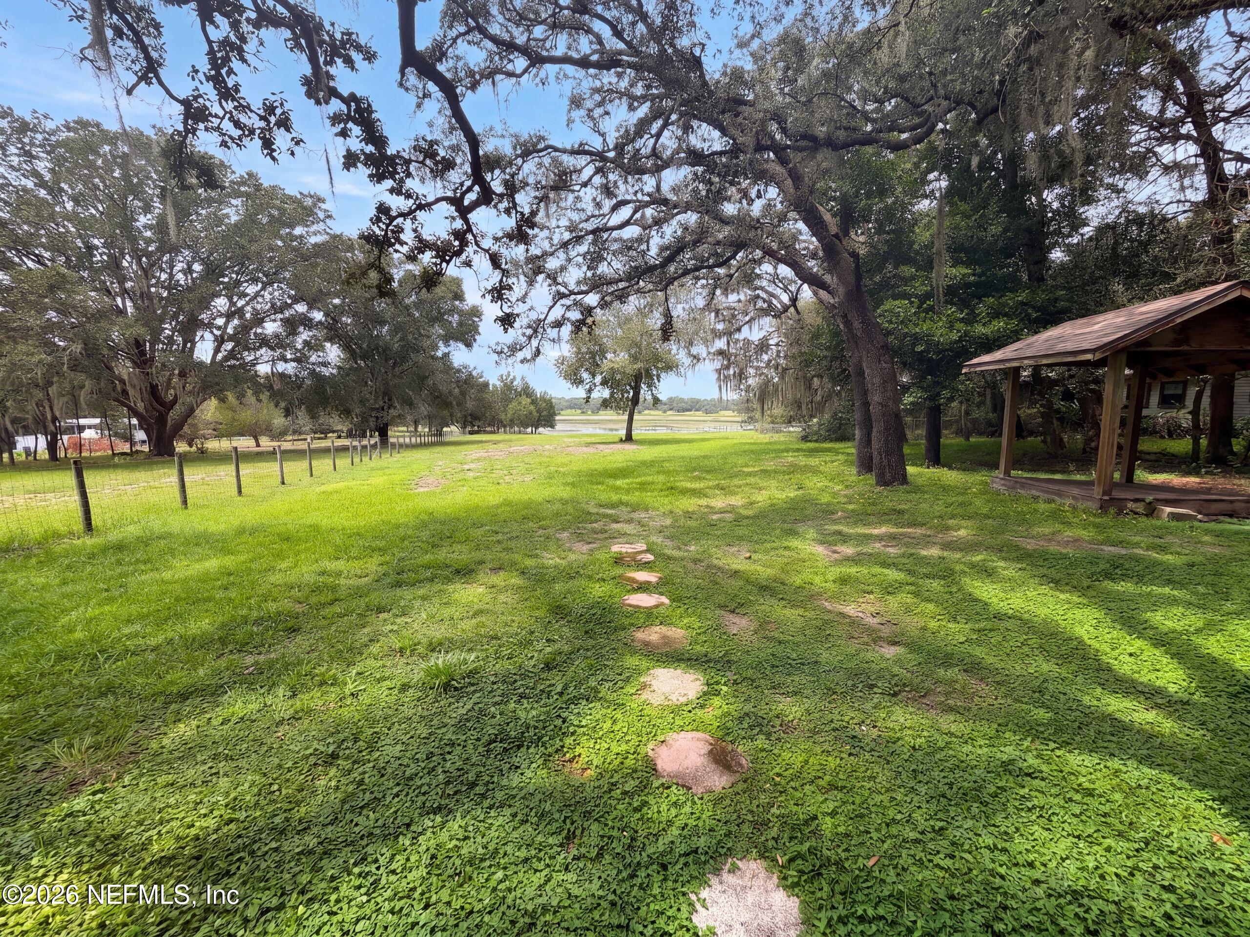 8042 County Line Road Melrose, FL 32666 - Photo 2 of 38 listing_1