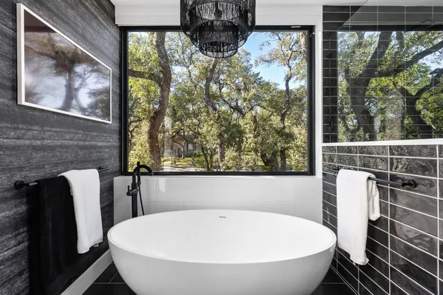 $3,800,000 | 302 Buckeye Trail, West Lake Hills, TX 78746