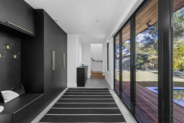 $3,800,000 | 302 Buckeye Trail, West Lake Hills, TX 78746