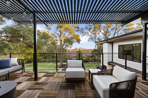 $3,800,000 | 302 Buckeye Trail, West Lake Hills, TX 78746