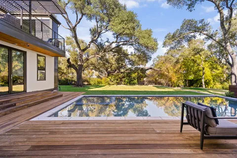 $3,625,000 | 302 Buckeye Trail, West Lake Hills, TX 78746