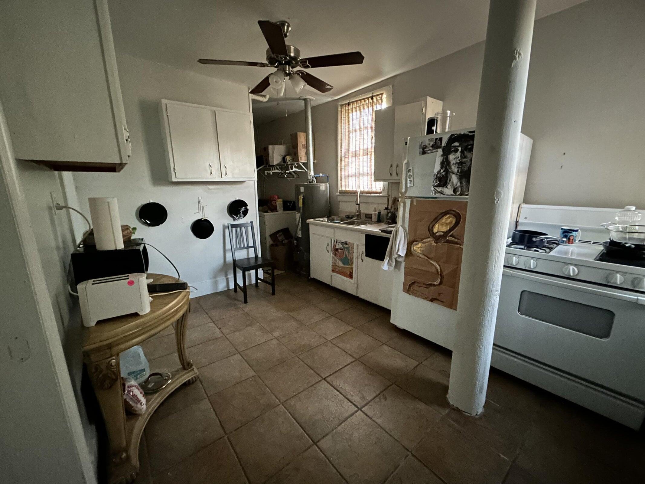 199 Spring Street Charleston, SC 29403 - Photo 8 of 22 20231206171234056992000000-o