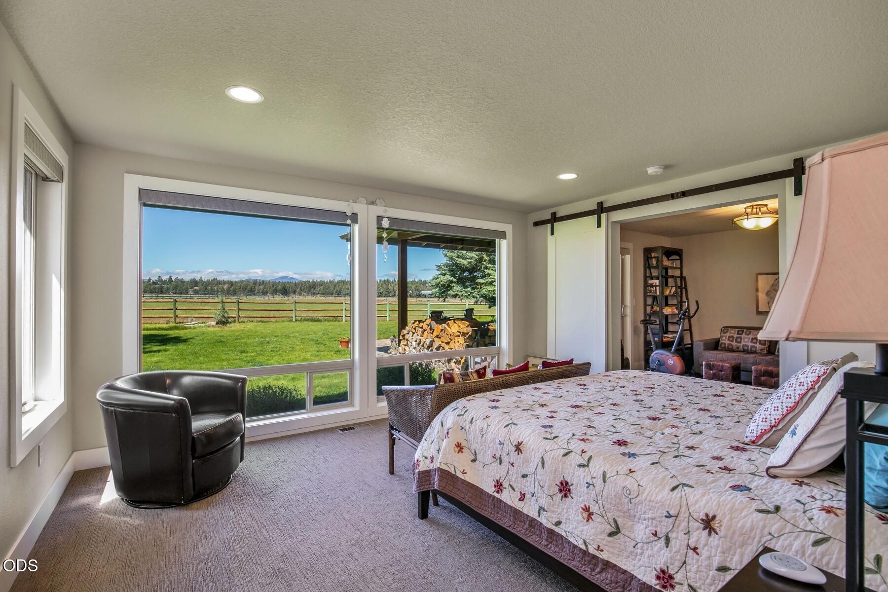 16845 Varco Road Bend, OR 97703 - Photo 20 of 45