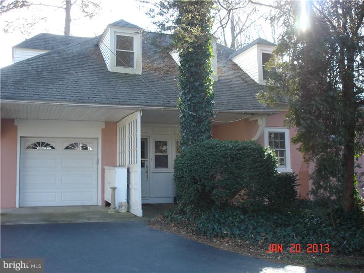 309 Devon State Road Devon, PA 19333 - Photo 2 of 13 Exterior Side
