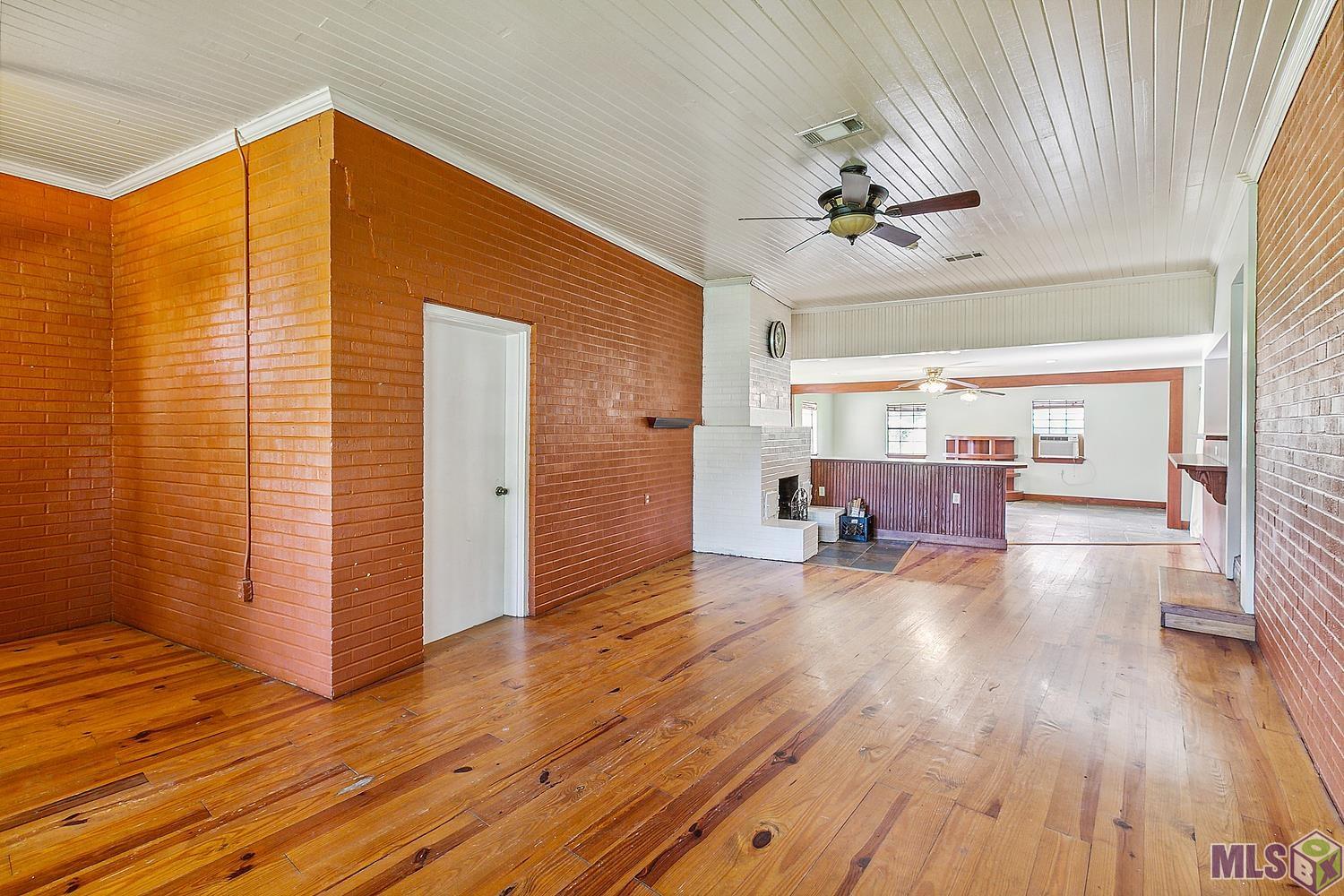9198 Redbud Street Baton Rouge, LA 70815 - Photo 4 of 31 Gallery Image 4