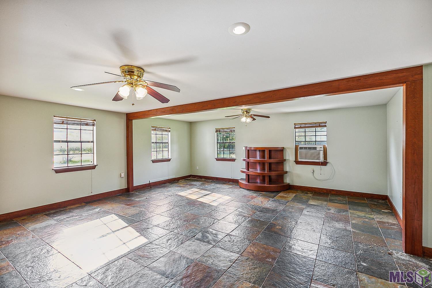 9198 Redbud Street Baton Rouge, LA 70815 - Photo 8 of 31 Gallery Image 8