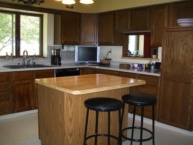 2065 West Russell Road Tecumseh, MI 49286 - Photo 9 of 14 Photo 9