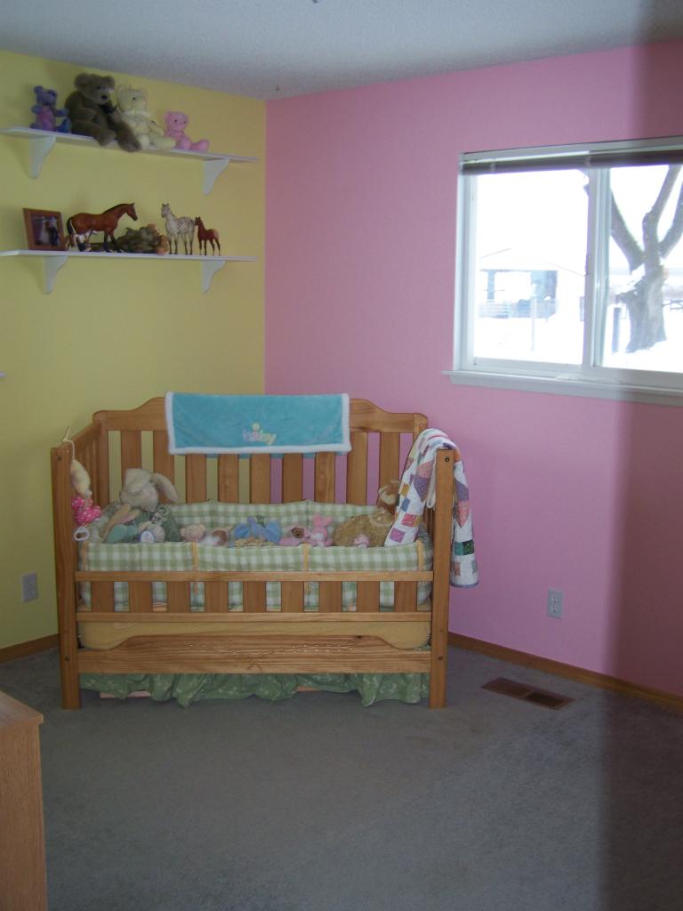 171 Schlect Road Yakima, WA 98908 - Photo 5 of 8 a view of small space with racks on the wall