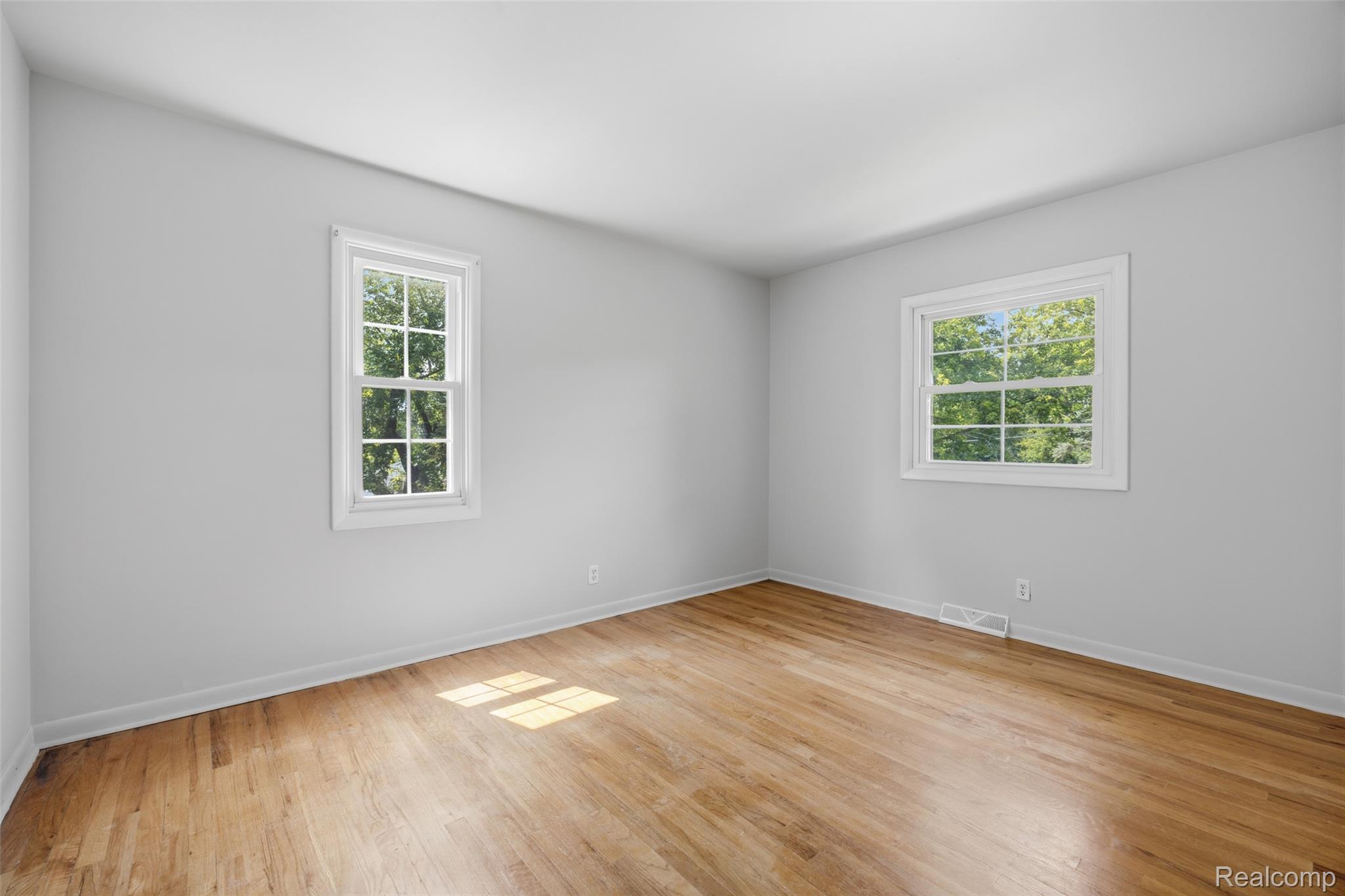 9805 Platt Road Milan, MI 48160 - Photo 22 of 49 14_bedroom two.jpg