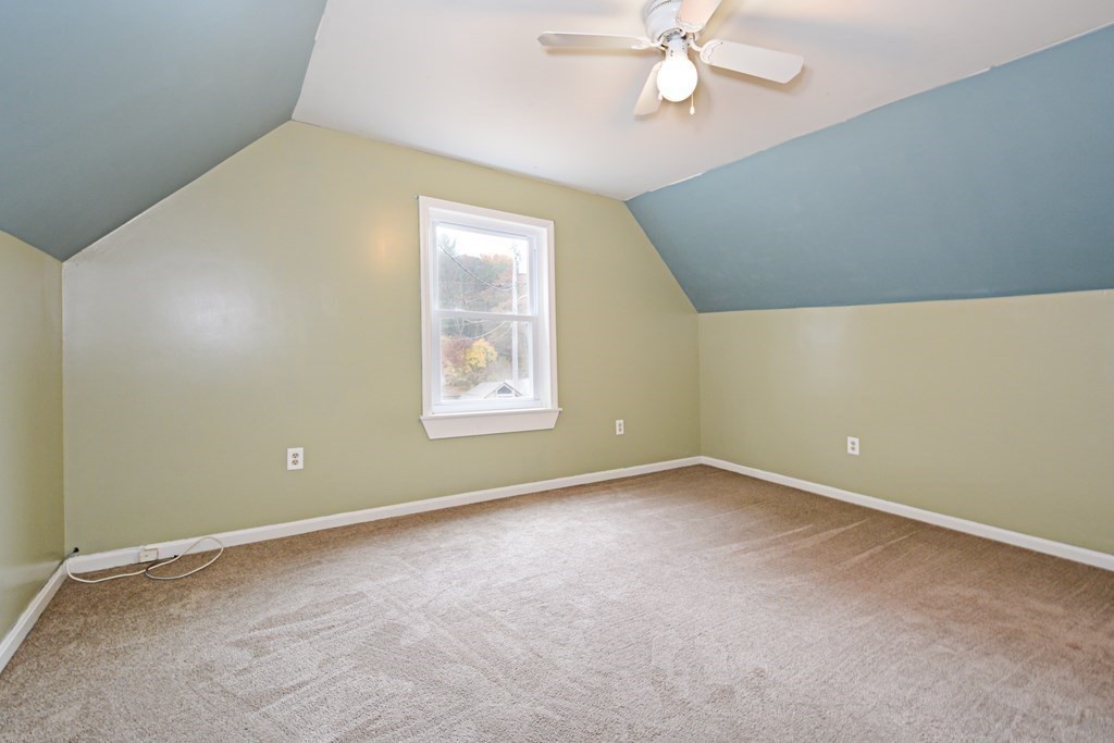 18 Beech Street Templeton, MA 01436 - Photo 14 of 21