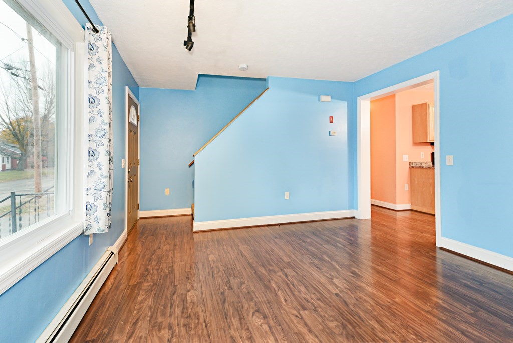 18 Beech Street Templeton, MA 01436 - Photo 3 of 21