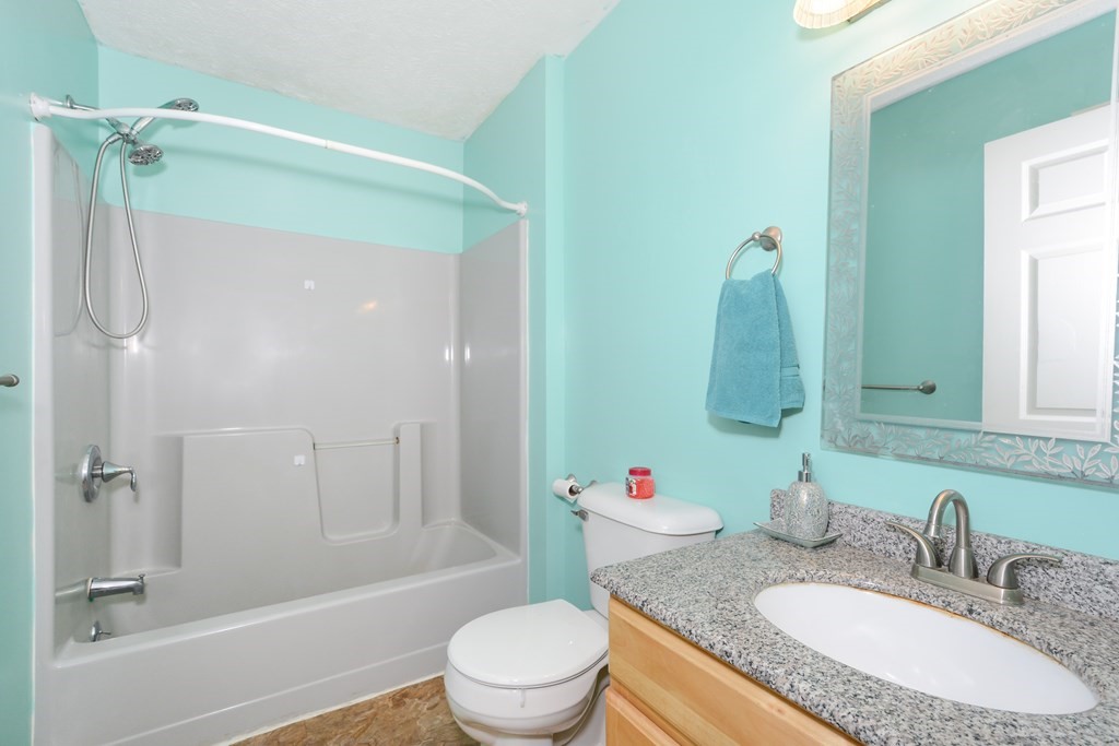 18 Beech Street Templeton, MA 01436 - Photo 6 of 21