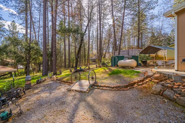 $275,000 | 18071 Pine Street, Lakehead, CA 96051