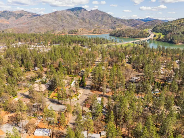 $275,000 | 18071 Pine Street, Lakehead, CA 96051