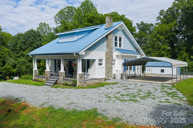 $275,000 | 1231 Caldwell Place Northwest, Lenoir, NC 28645
