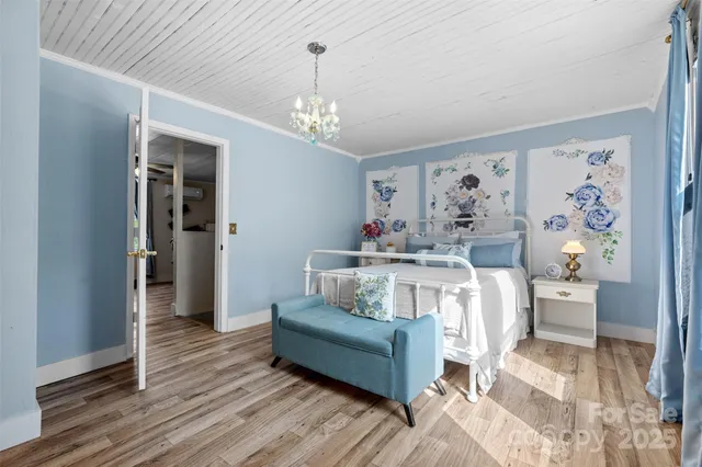 $275,000 | 1231 Caldwell Place Northwest, Lenoir, NC 28645