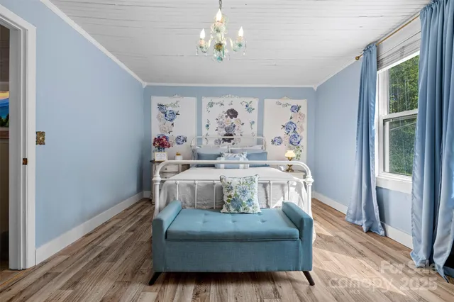 $275,000 | 1231 Caldwell Place Northwest, Lenoir, NC 28645